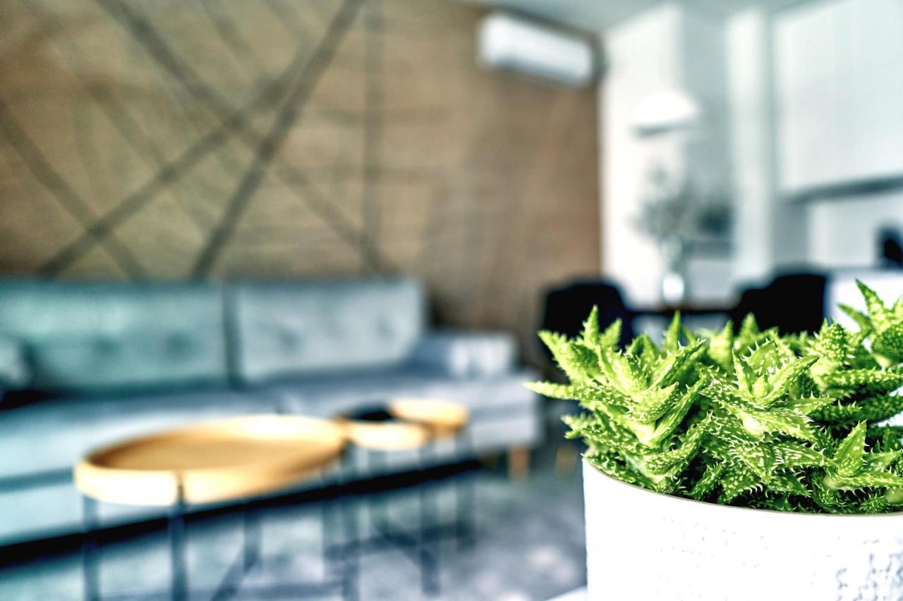 Mennica Residence Suite Apartments Warszawa Eksteriør billede